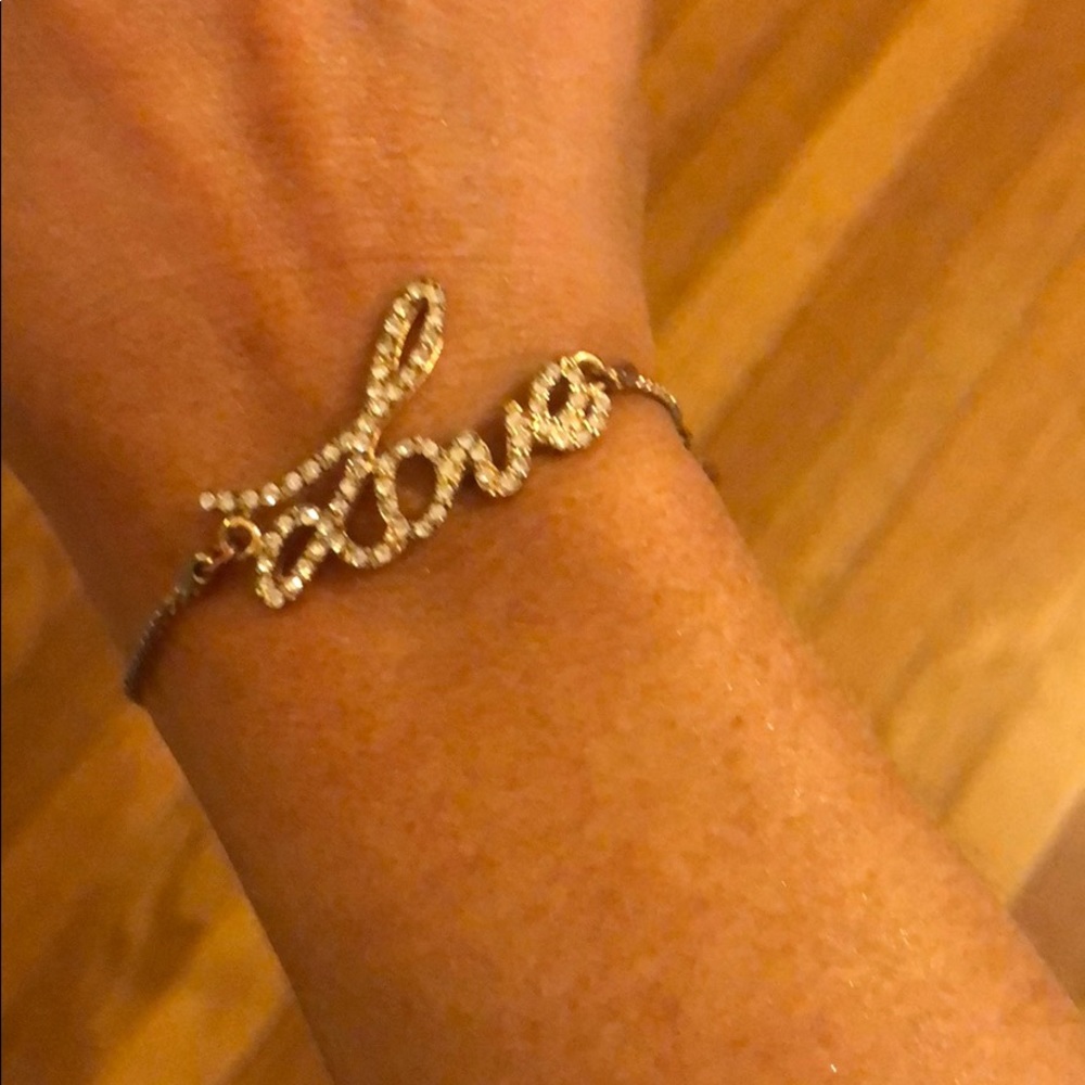 Love crystal bracelet - Picture 2 of 4
